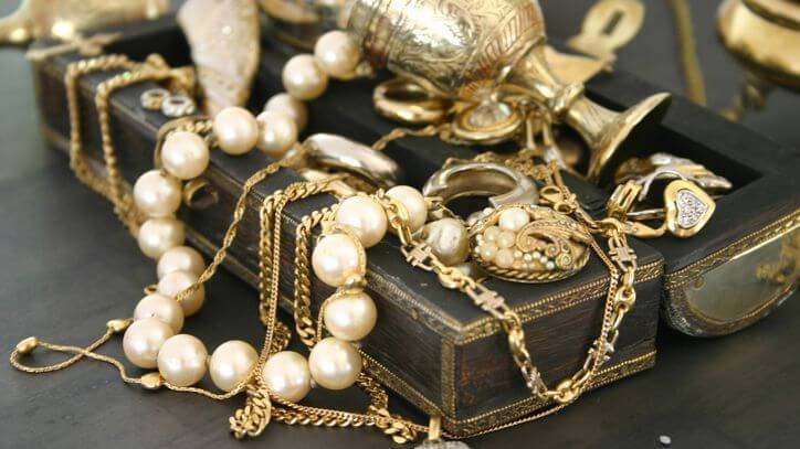 Jewelry buyers Fort Myers, Antique jewelry buyers Fort Myers. Updated 2026